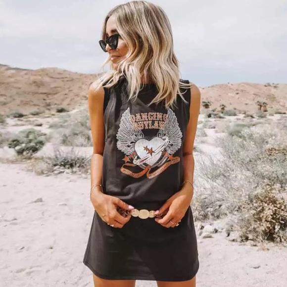 Haute Ellie Tops - Dancing Outlaw Tunic Length T-Shirt